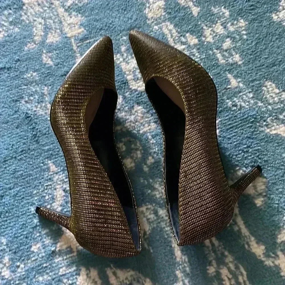 Alfani step and flex gold metallic stiletto heels, 7.5. NWOB - Picture 3 of 7